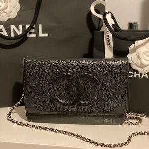 SOLD CHANEL Caviar wallet on chain AUTHENTIC